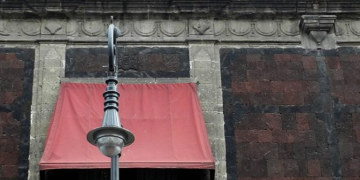 Historia: dan su nombre a calle por rescatar del fuego la custodia de la iglesia