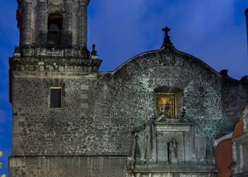 Del gran teocalli a la primitiva Catedral de México